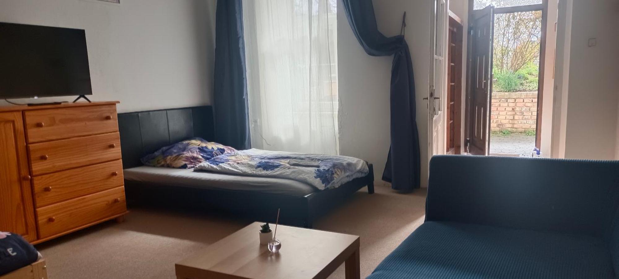 Byt S Terasou A Zahradou Brno Buitenkant foto